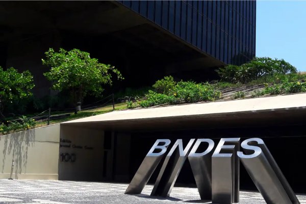[BNDES terá concurso público com 150 vagas e salário inicial de R$ 20,9 mil]