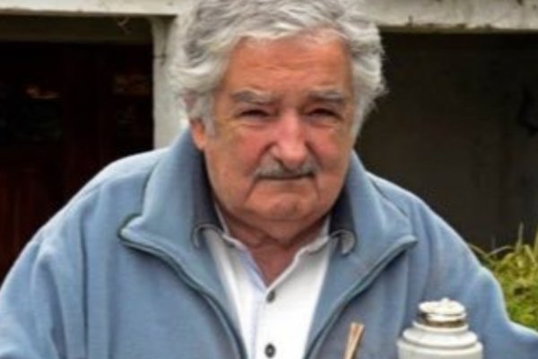 [Pepe Mujica, ex-presidente do Uruguai, anuncia que tem tumor no esôfago]