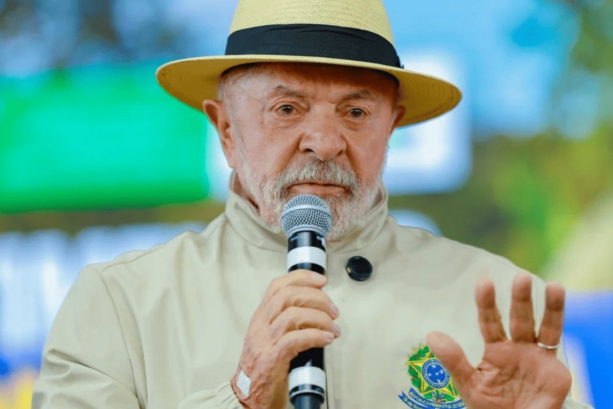 O Mar e o Rochedo 