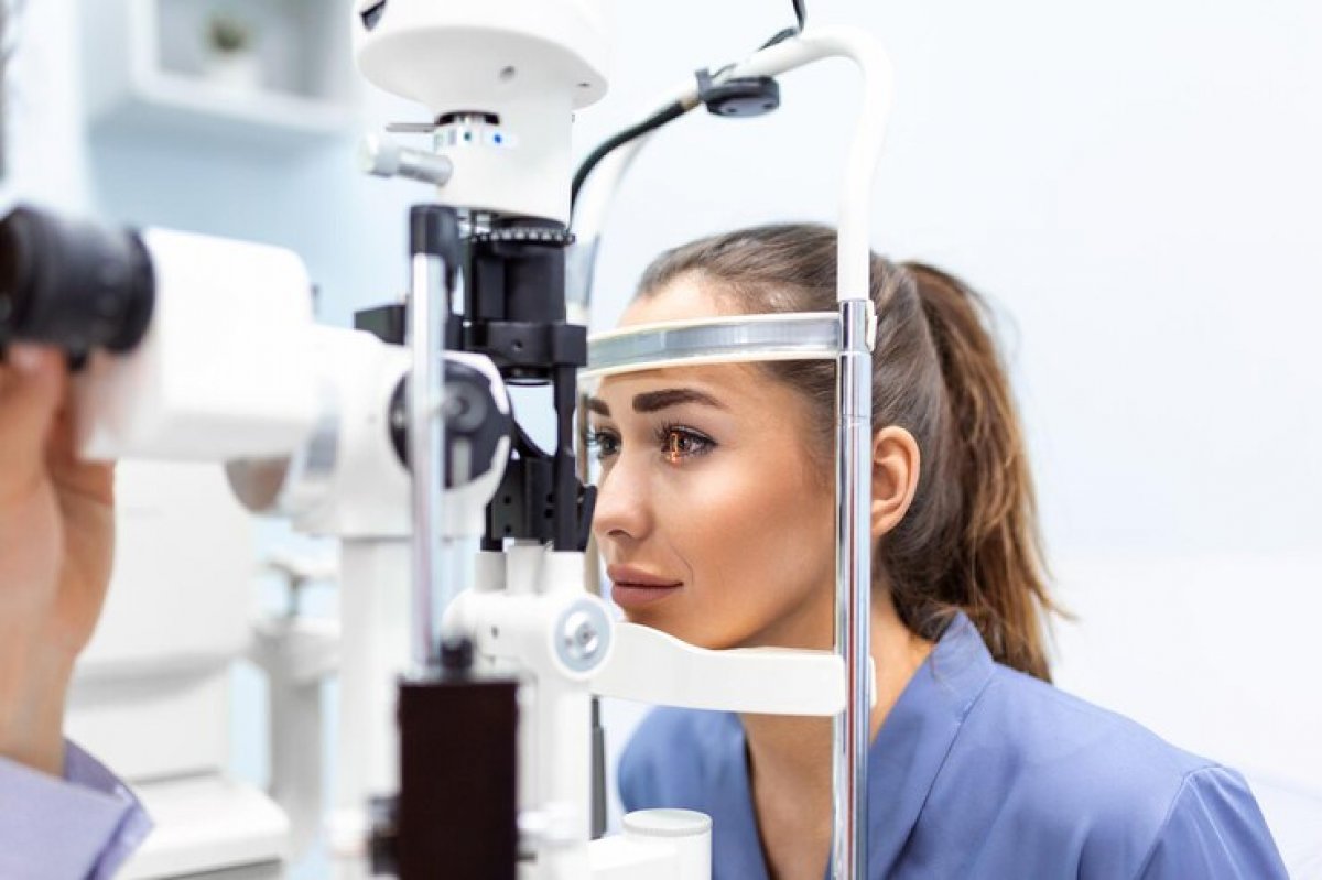 Mulheres estão mais vulneráveis a desenvolverem problemas oculares, se comparadas aos homens 