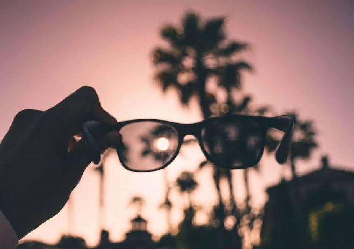 Olhos precisam de cuidados redobrados no Verão  
