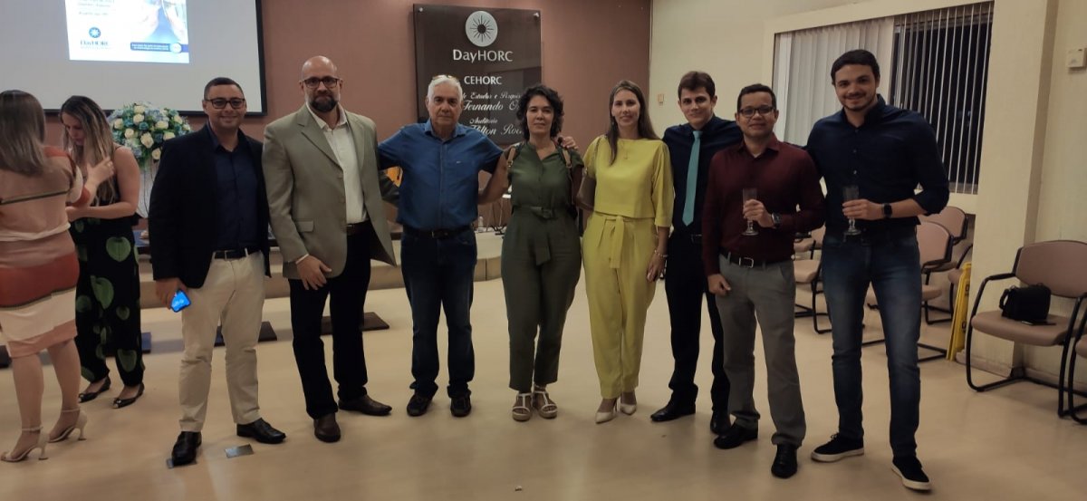Itabuna ganha equipamento que realiza cirurgia oftalmológica para diminuir a dependência do uso de óculos de grau e lentes de contato!  
