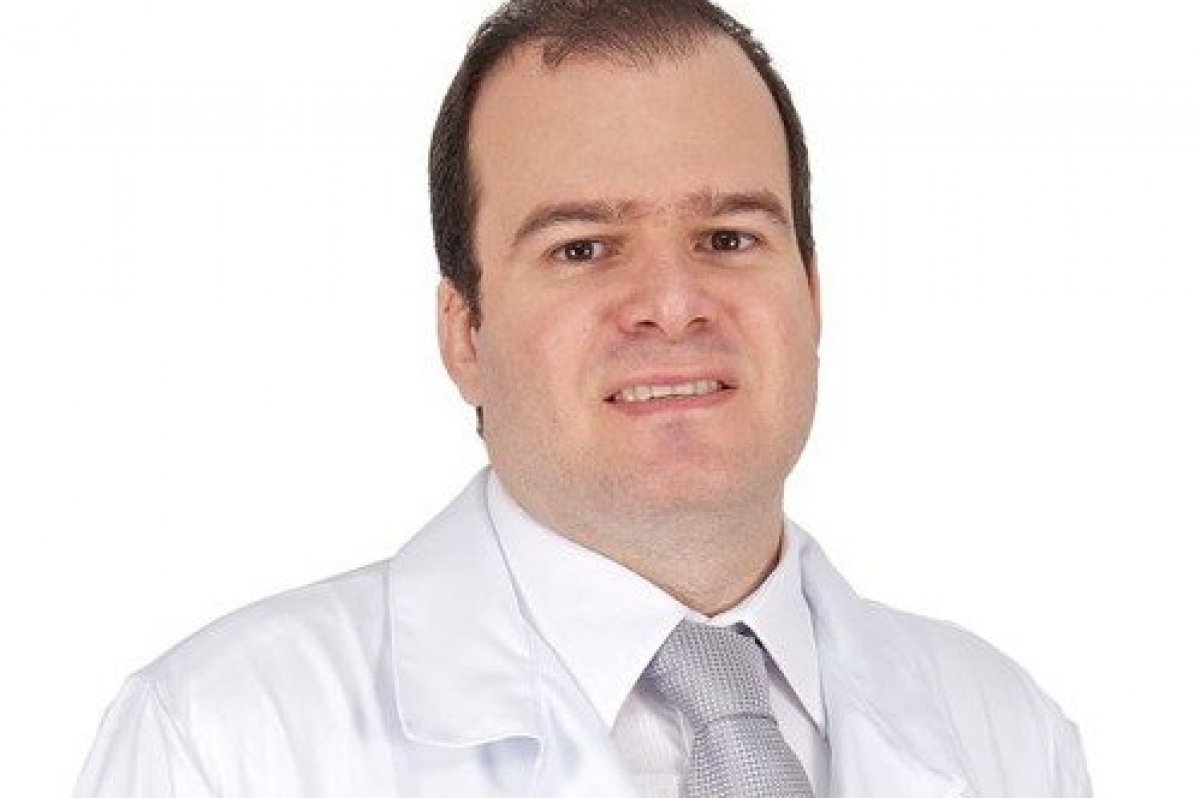 Oftalmologistas explicam como fogos de artifício, fumaça e fragmentos de fogueira podem ser vilões para os olhos! 