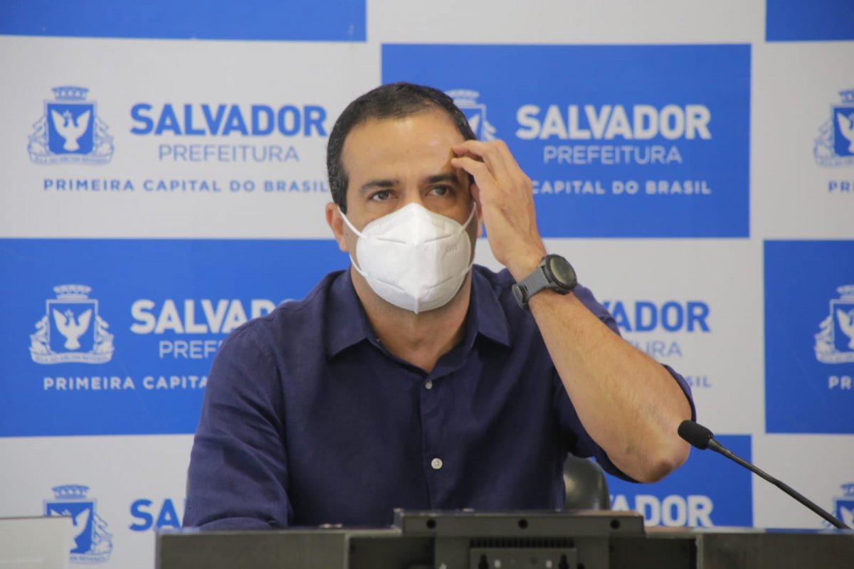 Combate à pandemia custou mais de R$ 700 milhões em 2021, diz Bruno Reis 
