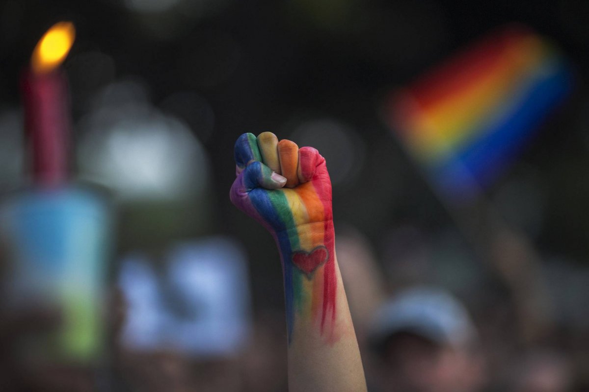 OMS retira transexualidade da lista de doenças mentais 