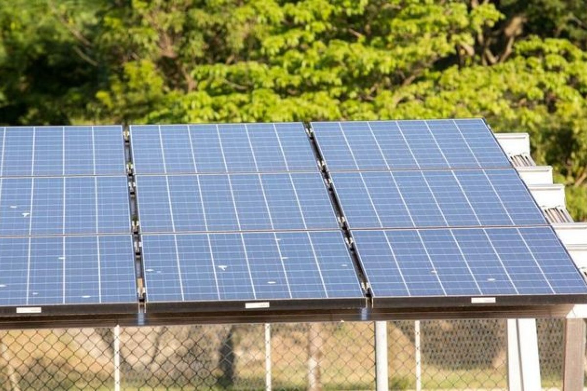 Energia solar supera marca histórica e ultrapassa geração de usinas térmicas 
