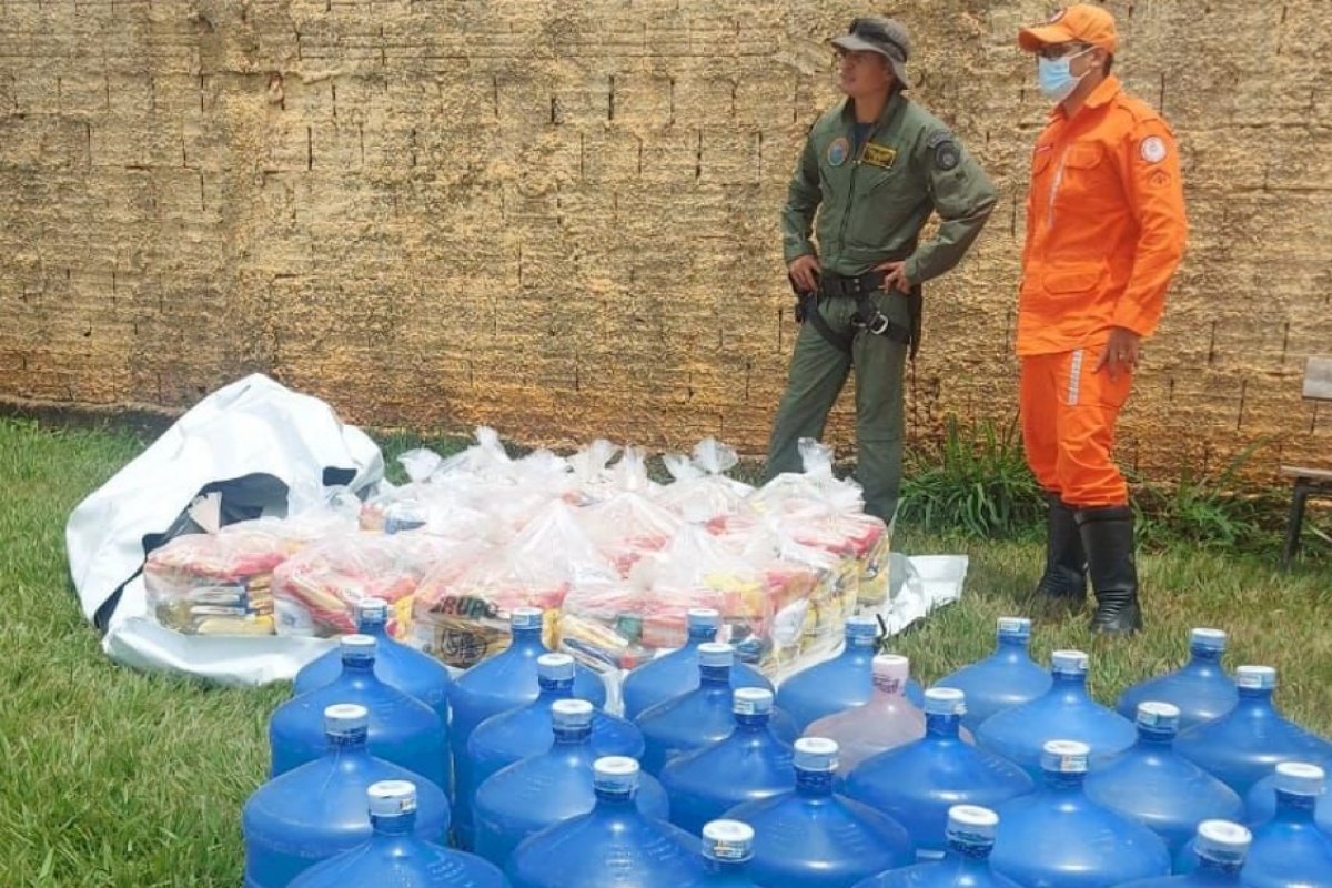 Comunidade em Cotegipe, no oeste da Bahia, continua ilhada após chuvas