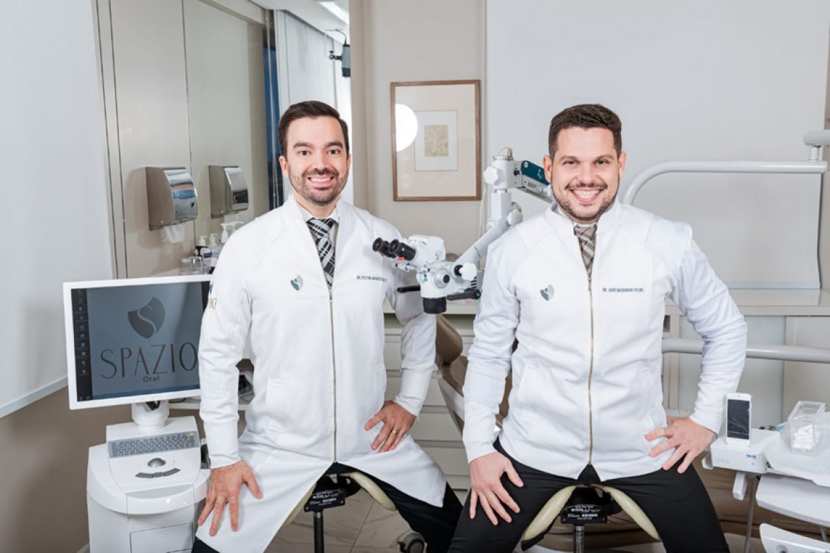 Dylton Neto e José Medeiros Filho participam de um dos maiores congressos de odontologia do mundo