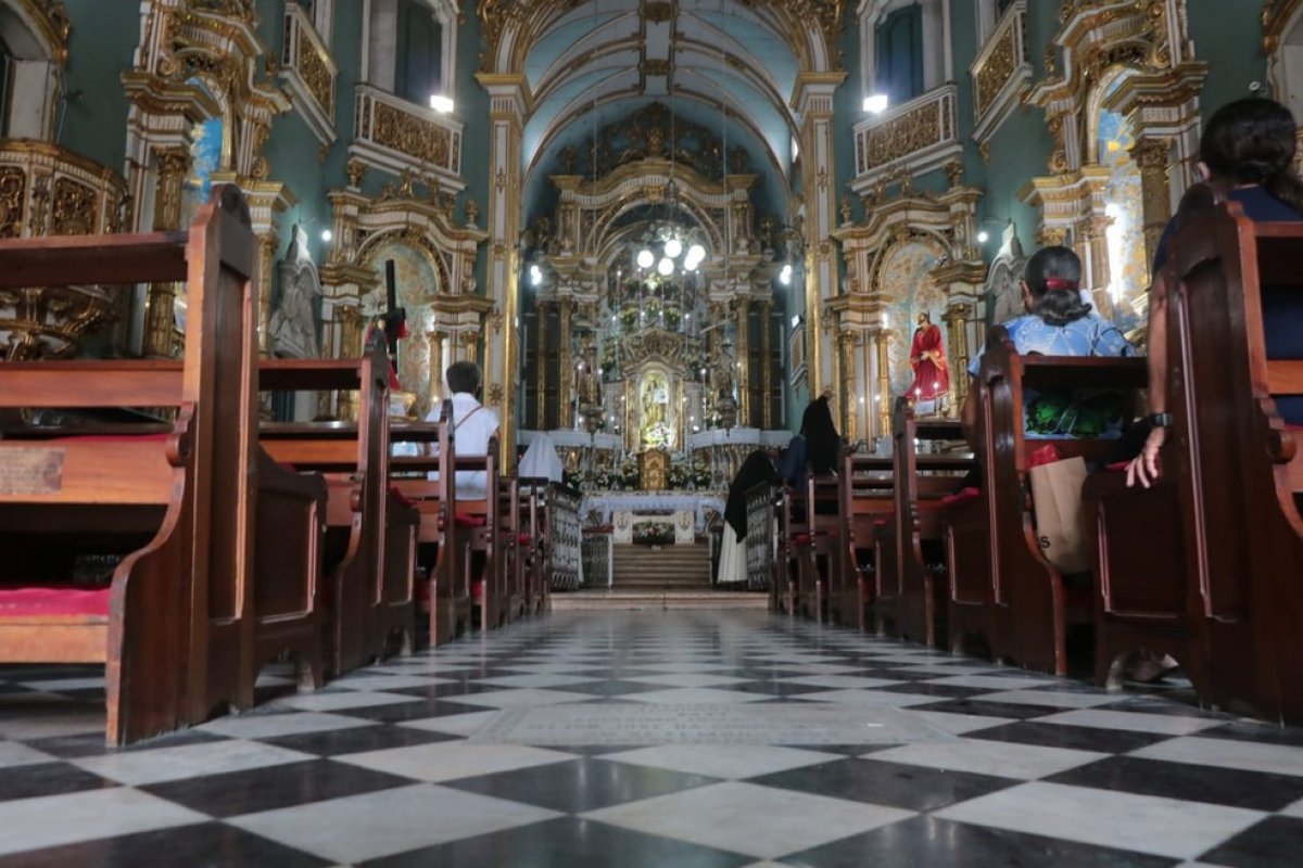 Governo da Bahia decreta limitação de público em igrejas e templos religiosos