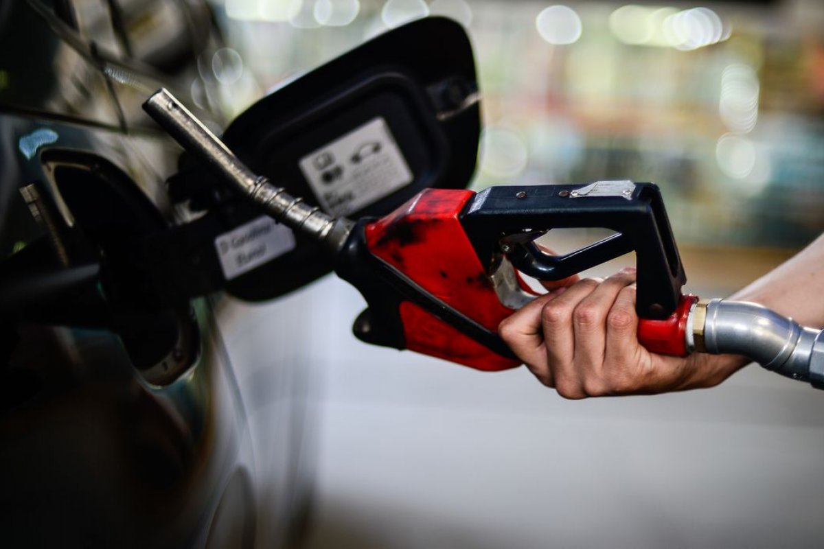 Alta do diesel deve provocar reajuste em tarifas de transporte público no Brasil