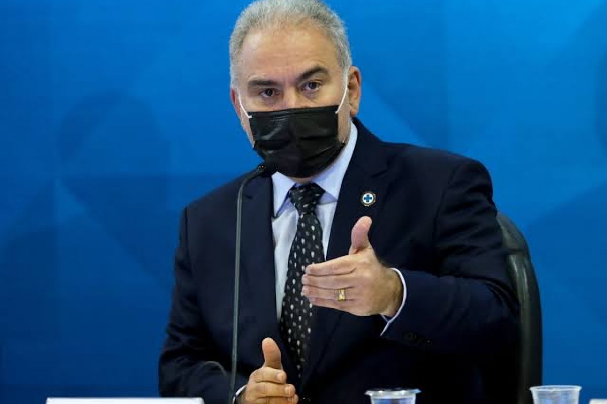 Queiroga admite 3ª onda de Covid-19