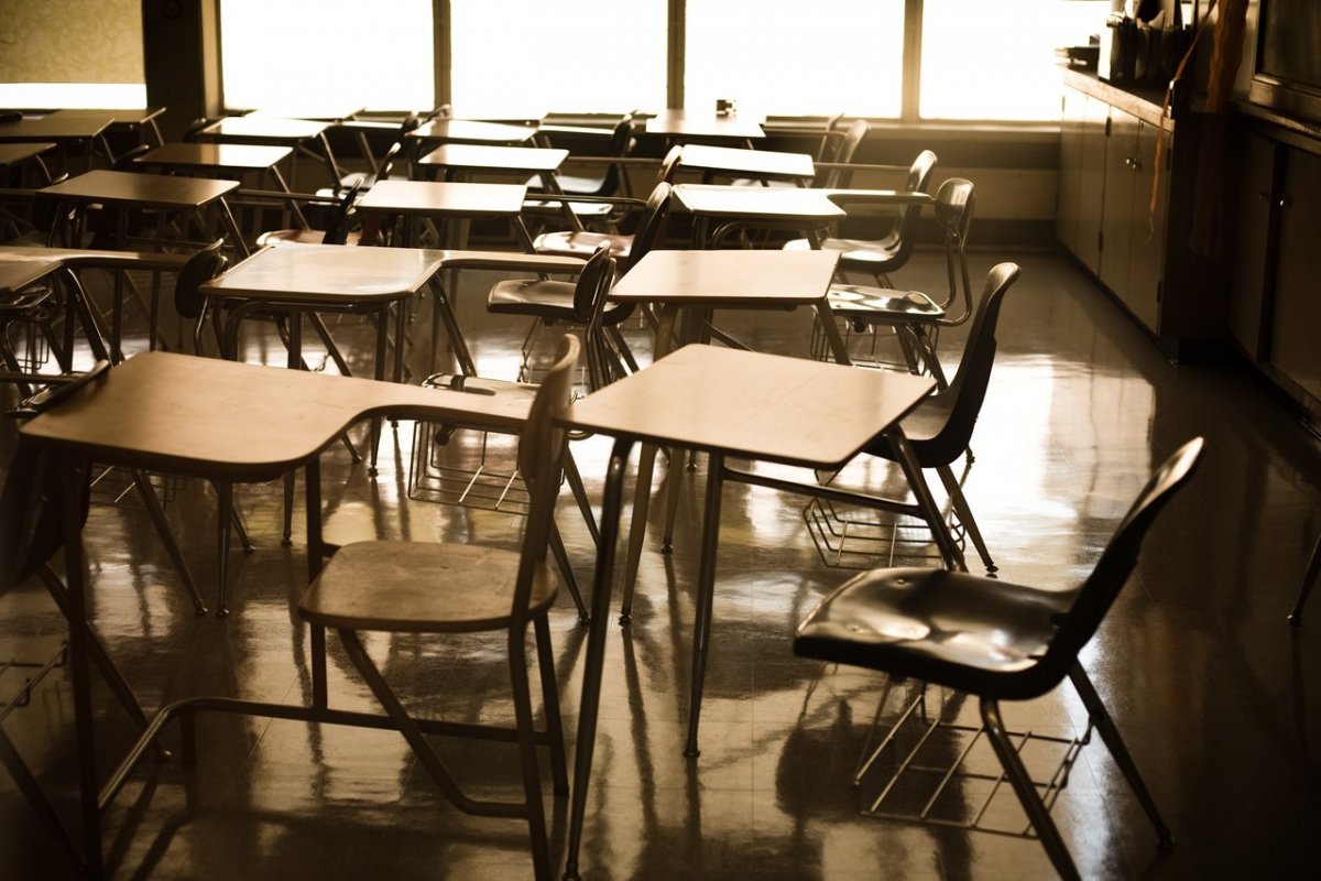 Universidades nos EUA retomam ensino remoto após disseminação da variante Ômicron