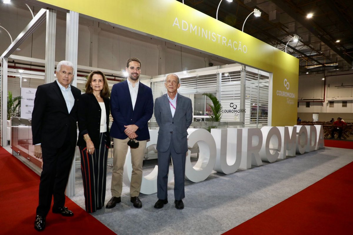 Presença de Eduardo Leite, visitação acima da média e moda sustentável são destaques do primeiro dia da Couromoda 