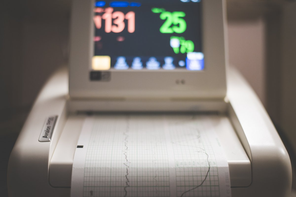 Sem aumento significativo de casos após a vacinação contra a Covid-19, mortes por infarto e AVC permanece estável em 2021