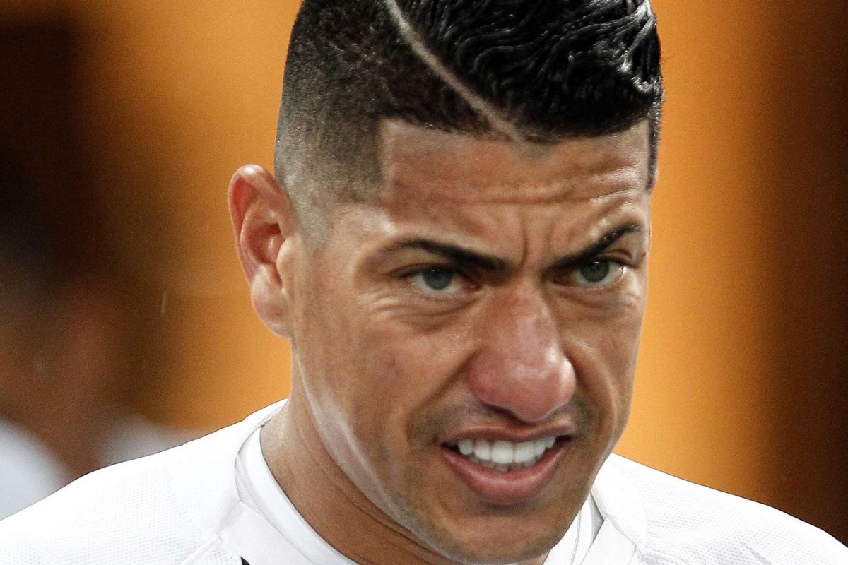 Ralf, do Corinthians, se envolve em acidente de carro em São Paulo