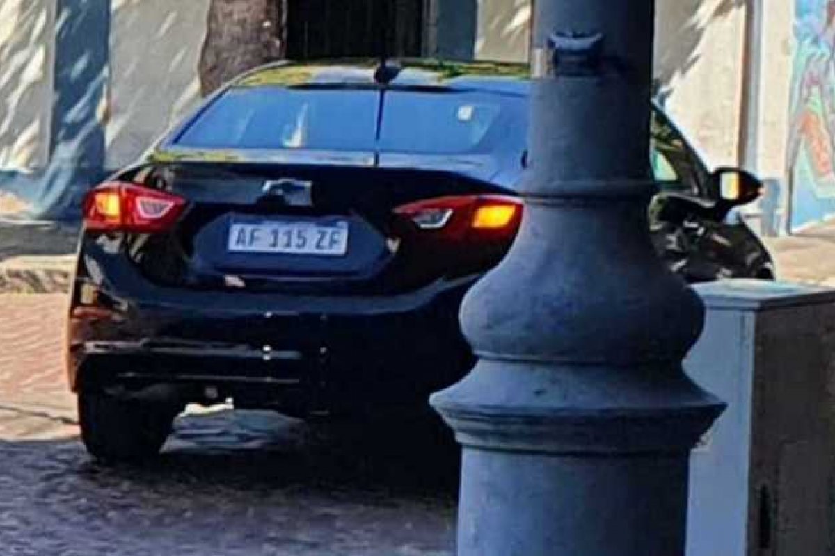 Chevrolet Cruze RS é flagrado na Argentina dias antes do lançamento