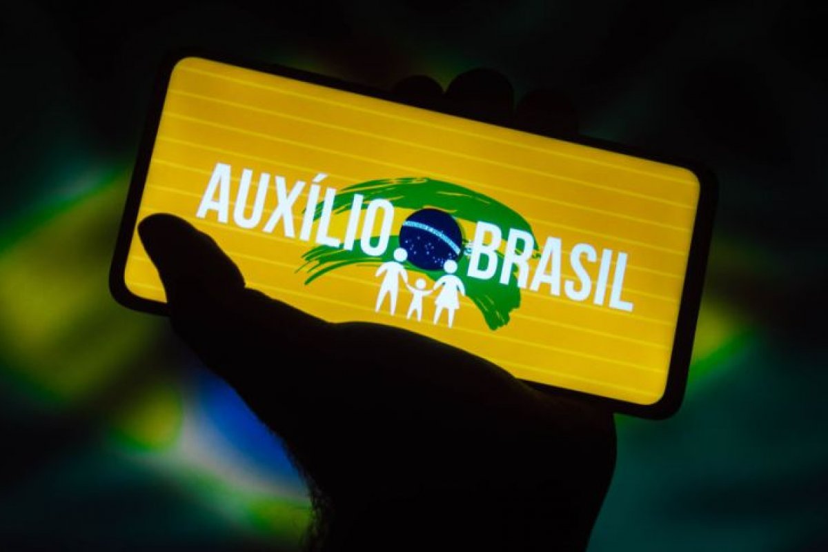Auxílio Brasil: Caixa paga nesta sexta-feira (21) a beneficiários com NIS final 4 