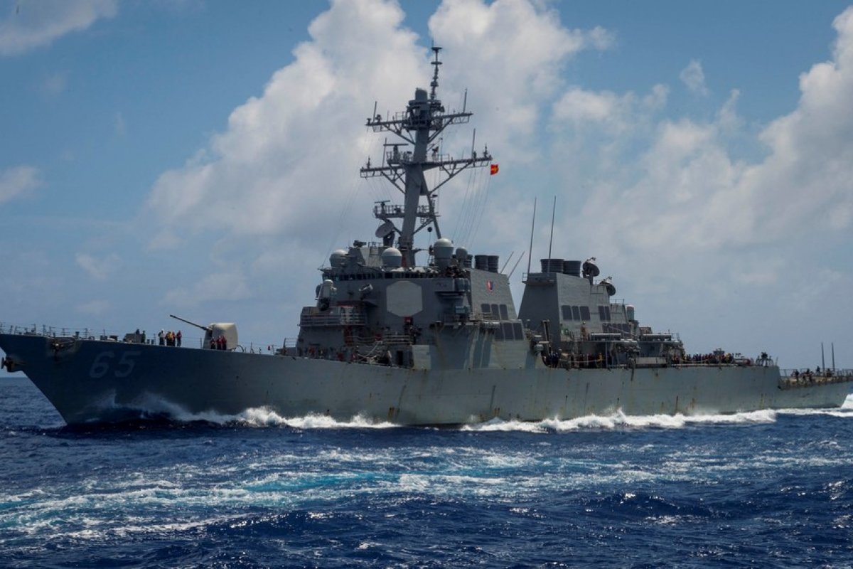 China afirma que navio de guerra americano adentrou no Mar do Sul da China; EUA negam