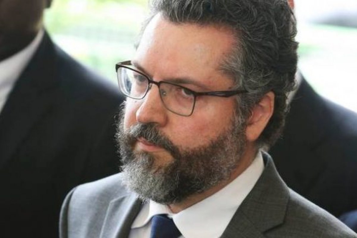Ministro das Relações Exteriores critica "climatismo" e "globalismo"