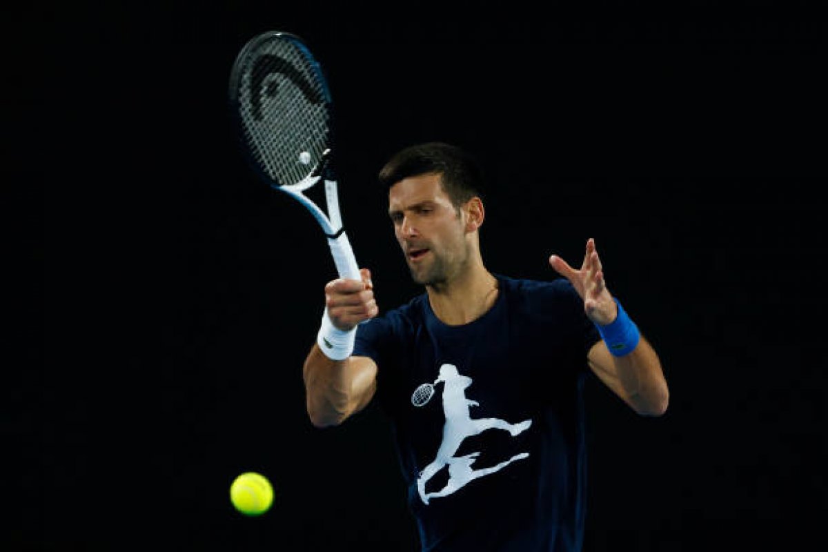 Prejuízo de Djokovic por recusar vacina e ficar de fora de torneio pode chegar a R$ 230 mi