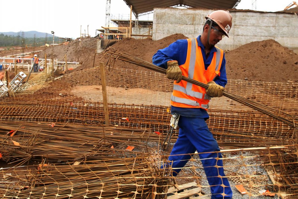 Construir no Brasil ficou 0,64% mais caro em janeiro, segundo FGV