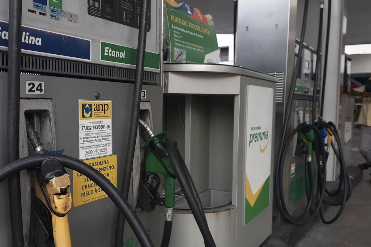 Bahia tem aumento de 5% na gasolina mesmo com redução do ICMS 