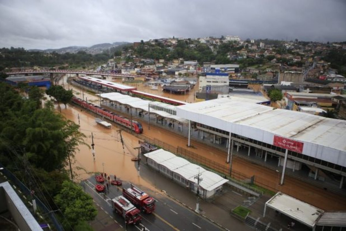 Chuvas provocam ao menos 21 mortes no estado de São Paulo