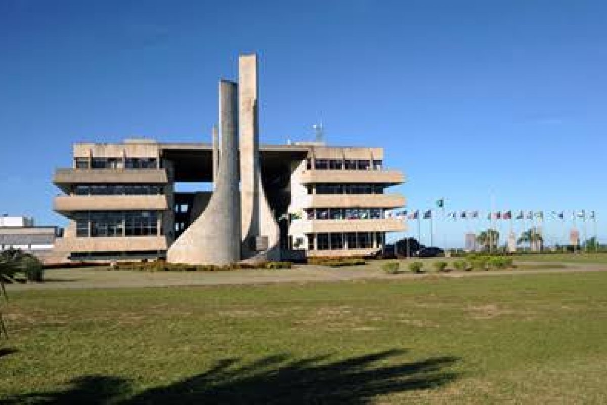 Oposição não vai participar de reabertura da AL- BA