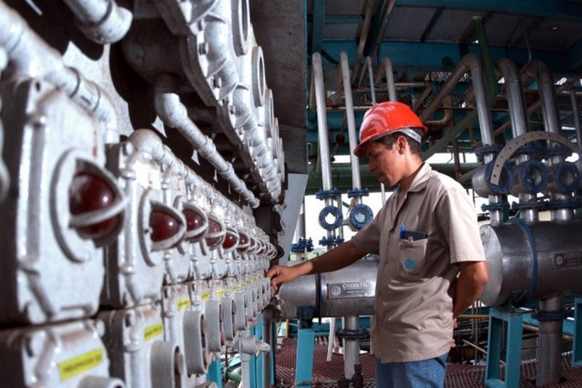 Produção industrial cresce 2,9% em dezembro e fecha 2021 com alta de 3,9%