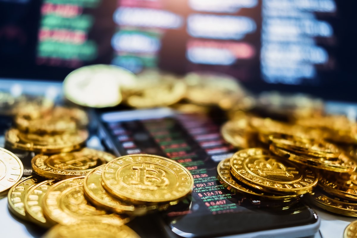 Negociações com criptomoedas crescem 455% durante o quarto trimestre de 2021, aponta pesquisa