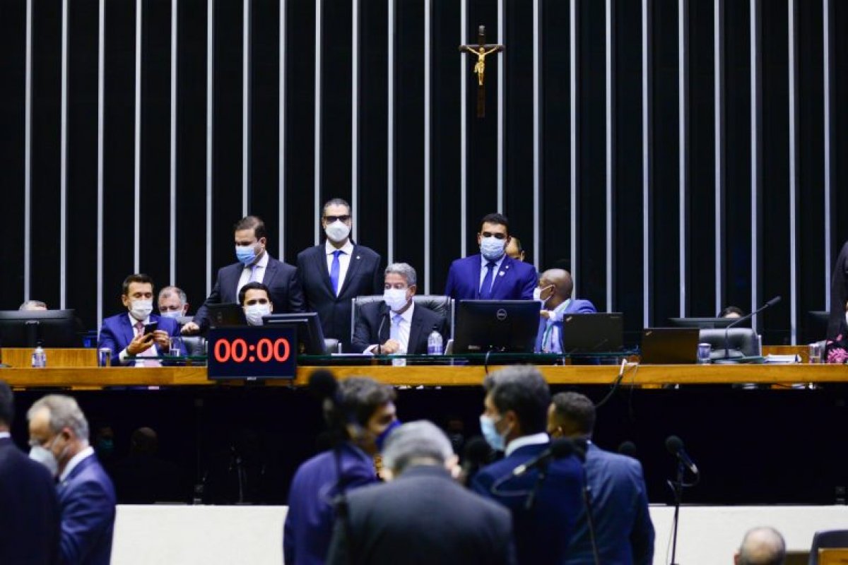 Câmara dos Deputados aprova adesão do Brasil a aliança internacional para promover energia solar