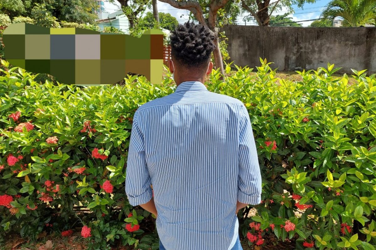 Homem denuncia abordagem de 'policiais' e acusação de roubo em shopping 