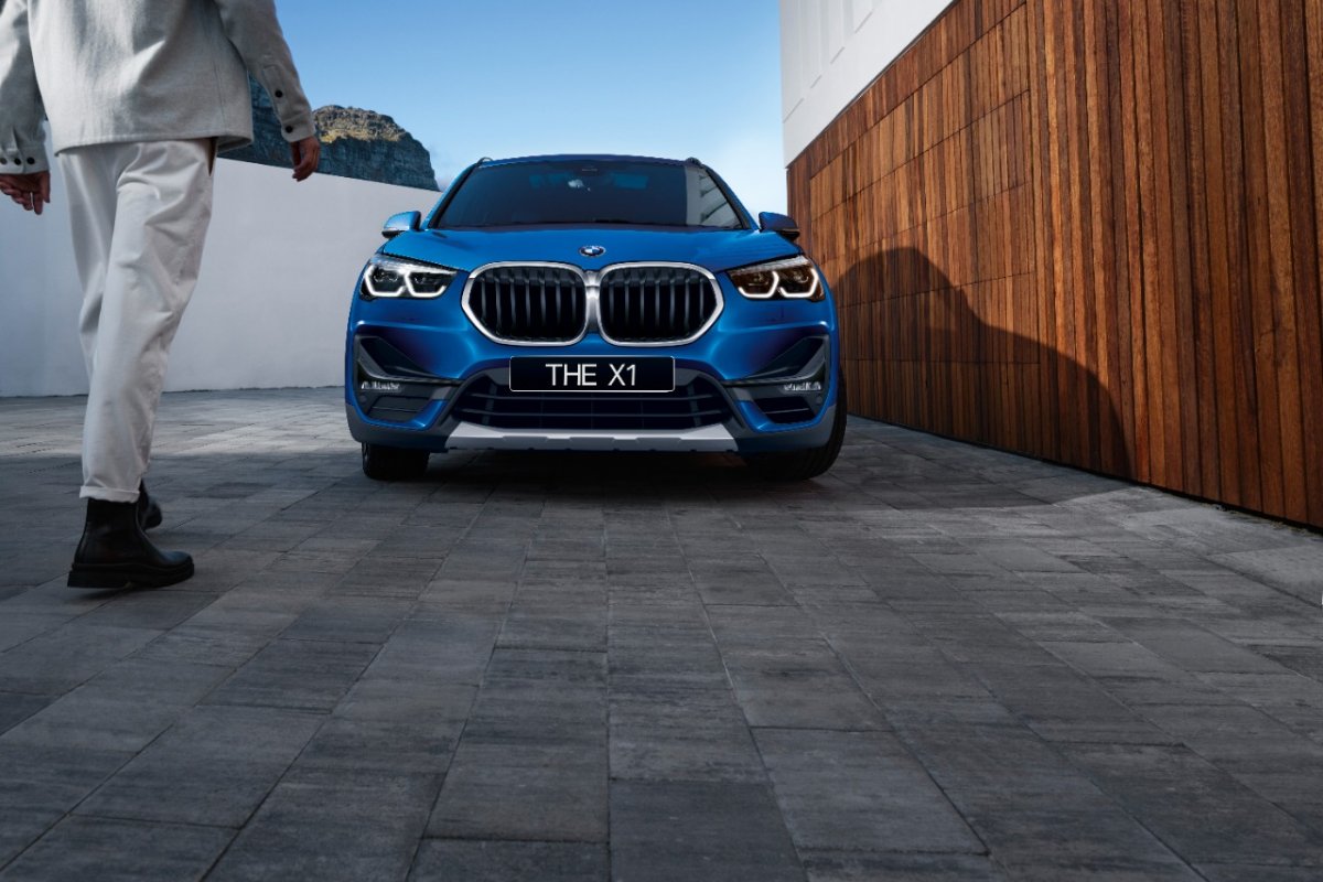 BMW X1 chega à linha 2022 com novo interior e preços a partir de R$ 287,9 mil 