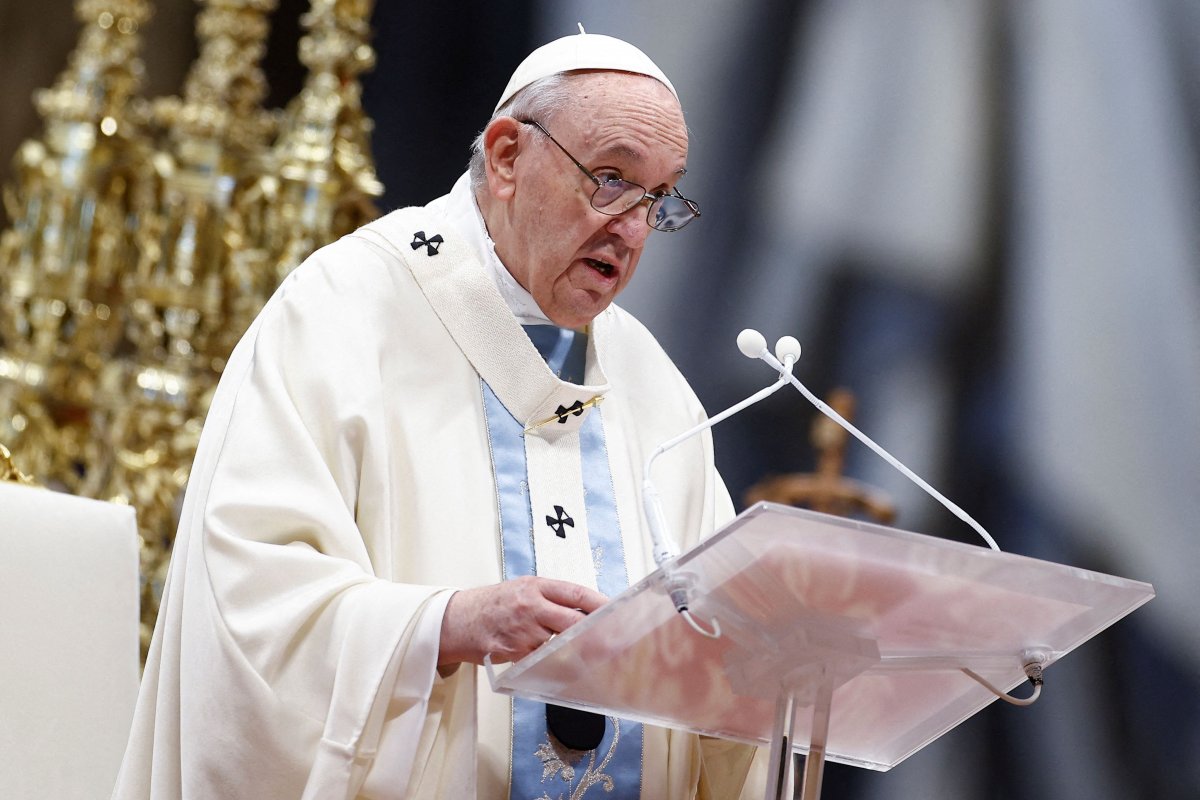Papa reza pela paz na Ucrânia e afirma que 'a guerra é uma loucura'
