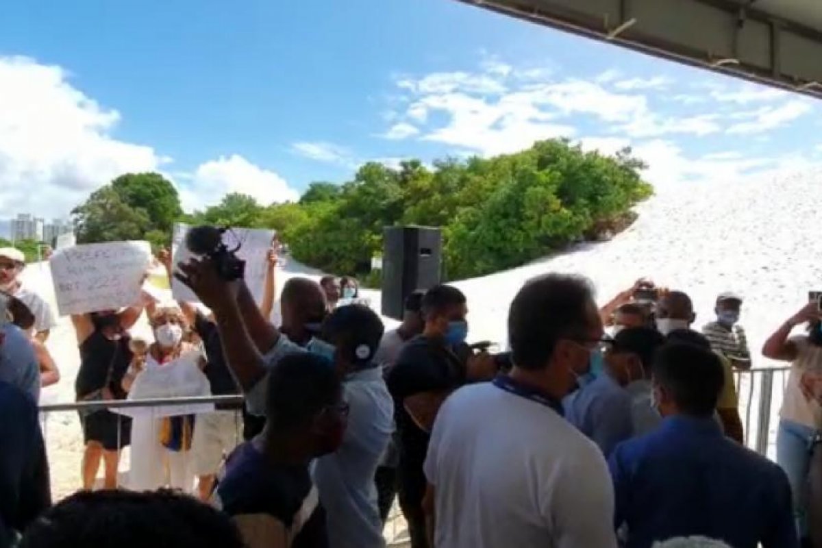 Vídeo: Bruno Reis é acusado de intolerância religiosa e crime ambiental ao promover urbanização das dunas de Itapuã