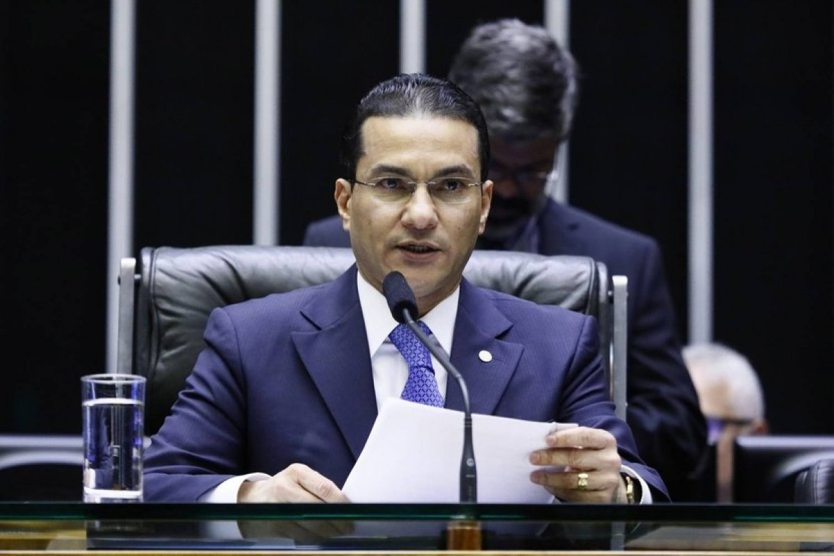 Republicanos afirma que não formará federação para eleições