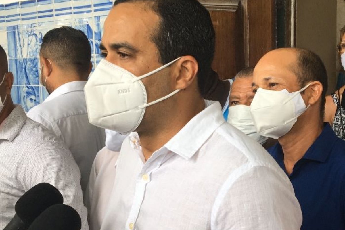 Bruno Reis entrega restauração de elementos da Basílica do Bonfim