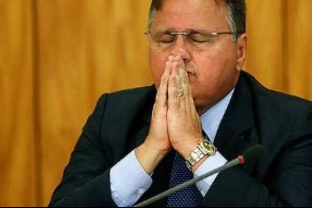 Justiça autoriza retirada de tornozeleira eletrônica de Geddel Vieira Lima