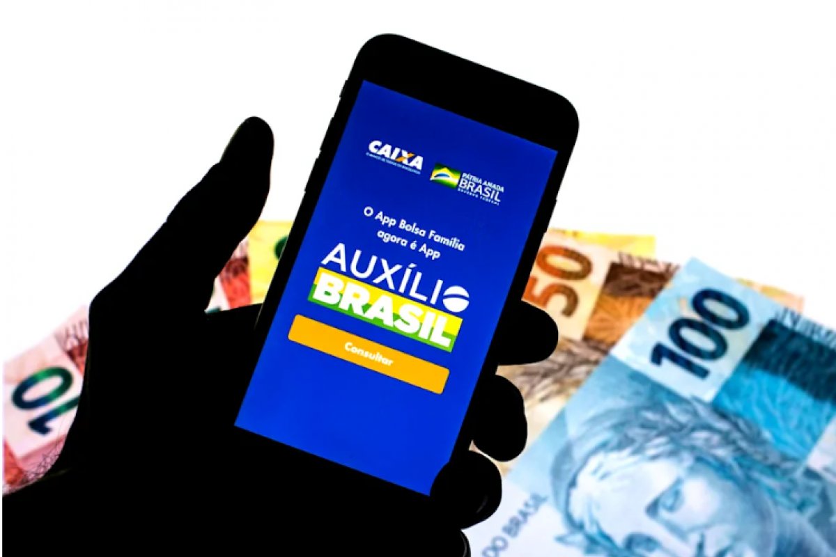 Auxílio Brasil inicia o pagamento de 18 mi de beneficiários nesta segunda (14)