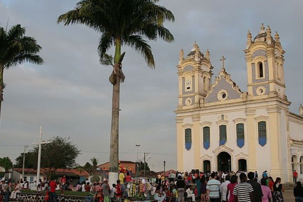 Padre que compartilhou vídeo com conteúdo sexual deixa paróquia em Santo Amaro 
