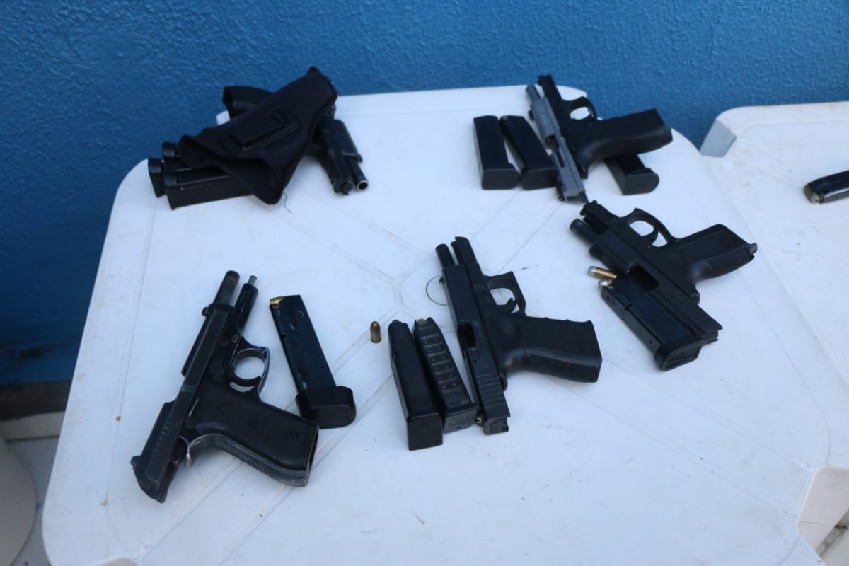 Armas e celulares de associados à Aspra são apreendidos para perícia  