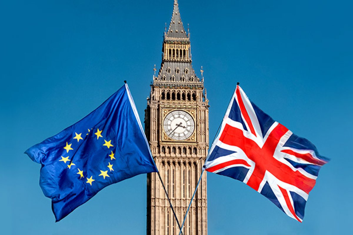 UE anuncia acordo com Reino Unido sobre Brexit