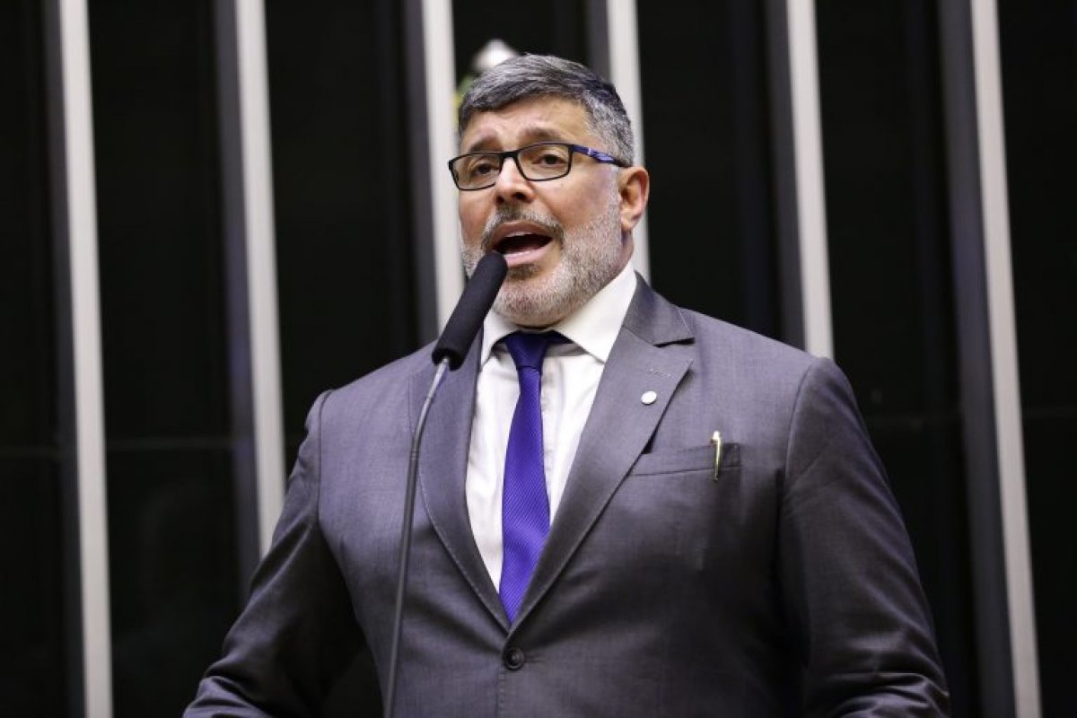 PL torna obrigatório botão de alarme em apartamentos para casos de violência doméstica
