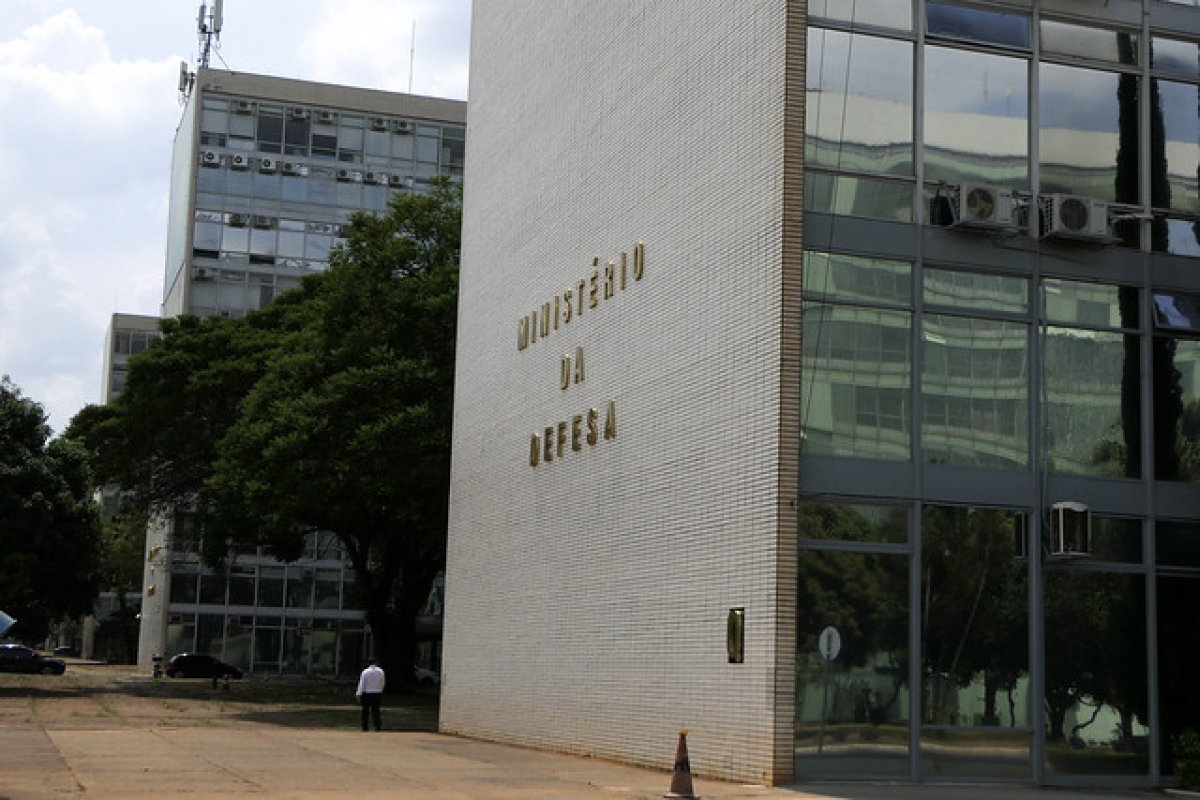 PL abre crédito de R$ 1,7 bilhão para recompor despesas de pessoal