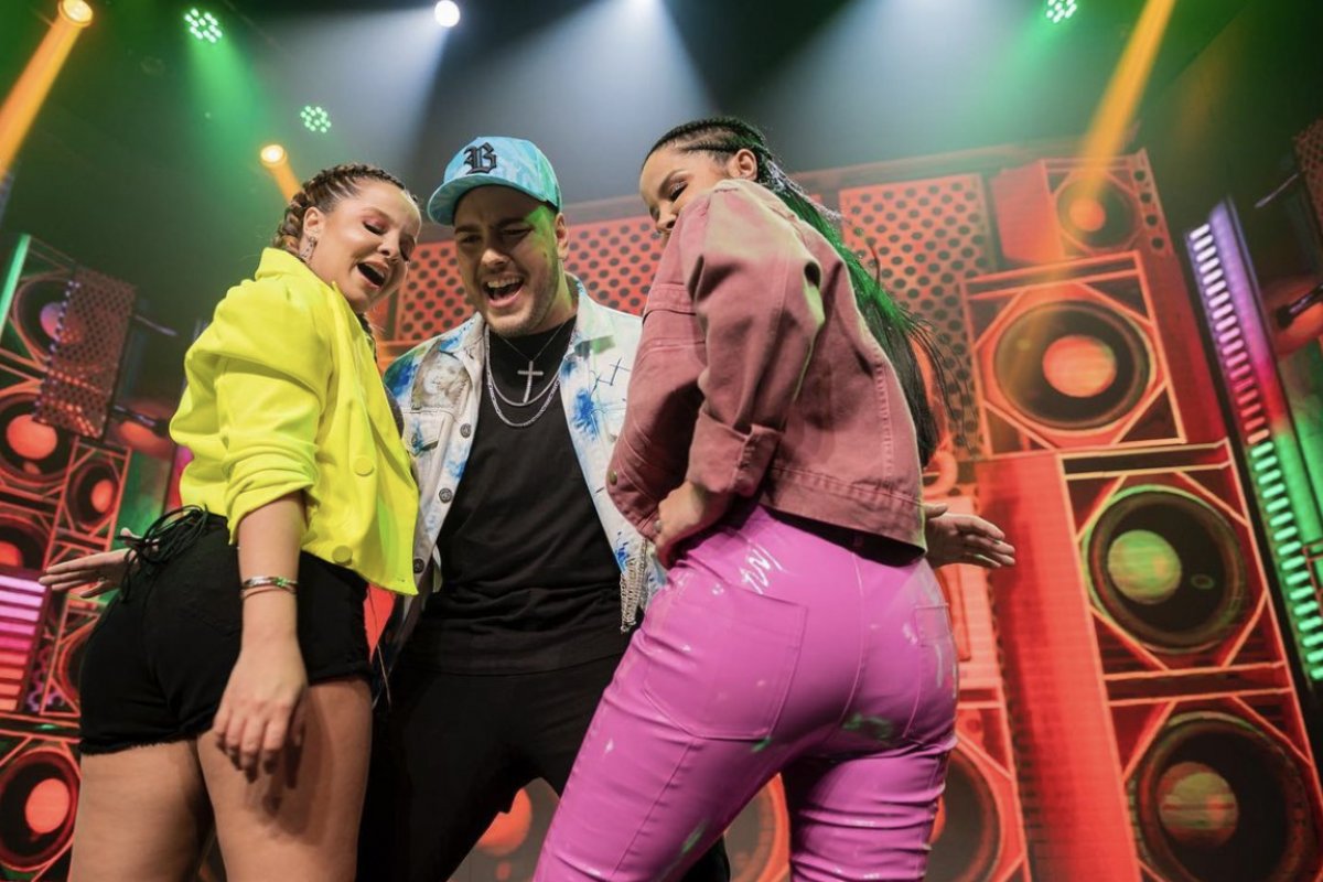 Música de John Amplificado com Maiara & Maraisa vira hit de Carnaval 