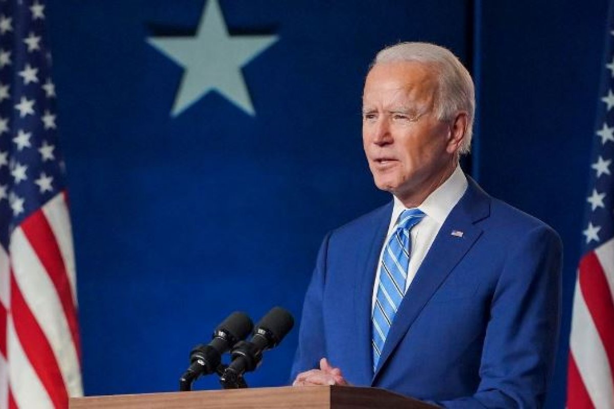 Biden vetará comércio e investimentos em regiões separatistas da Ucrânia, afirma porta-voz
