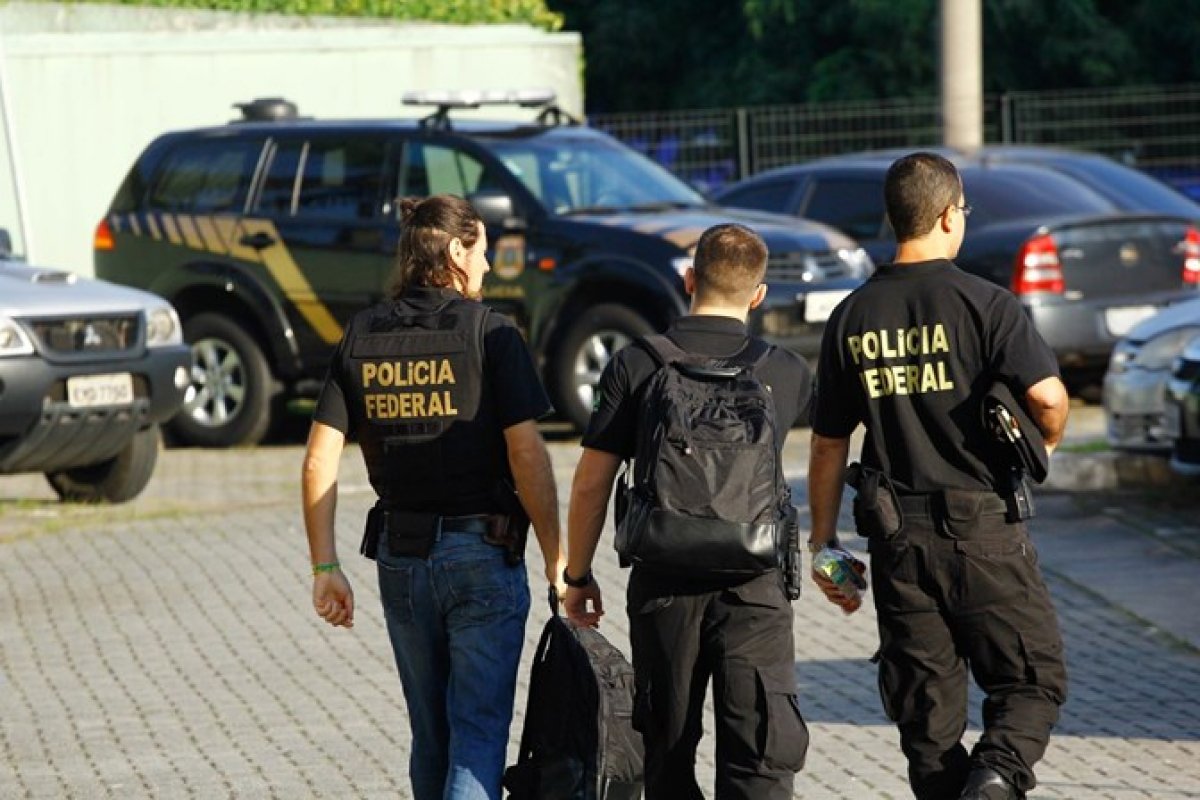 PF faz operação contra cartel em transporte em Simões FIlho