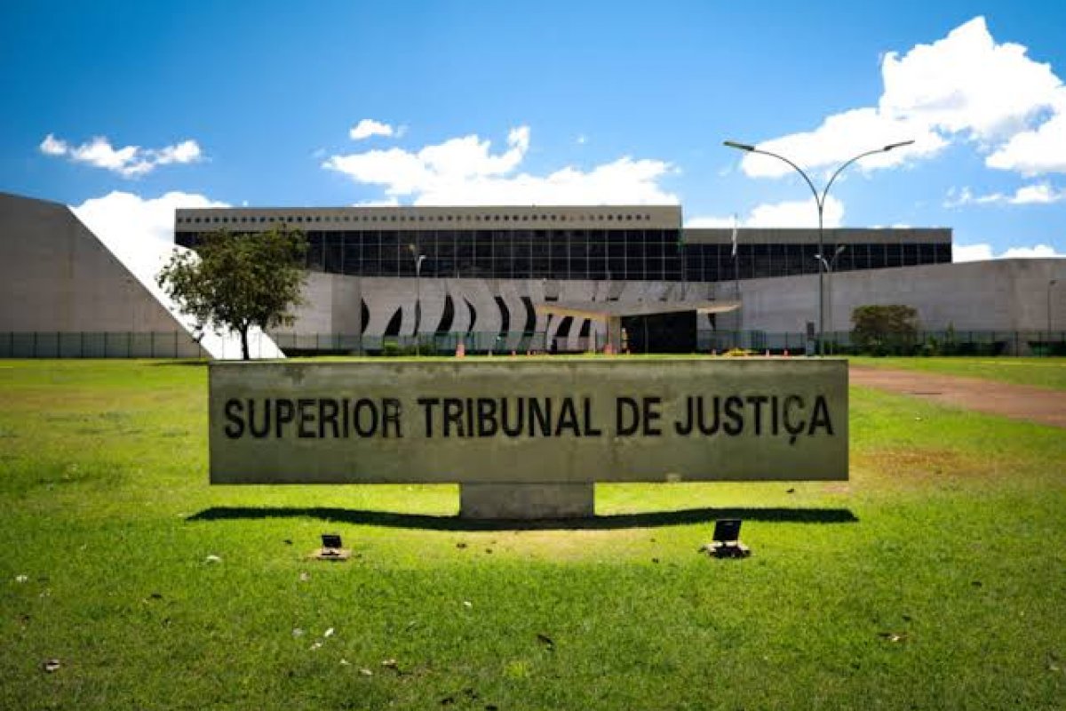 STJ volta a suspender julgamento sobre cobertura de planos de saúde 