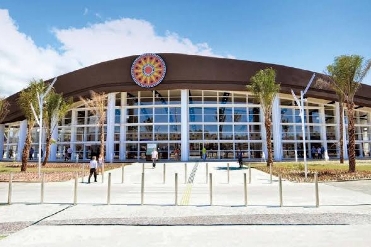 Outlet Premium Salvador mantém horário de funcionamento normal durante feriado de carnaval! 