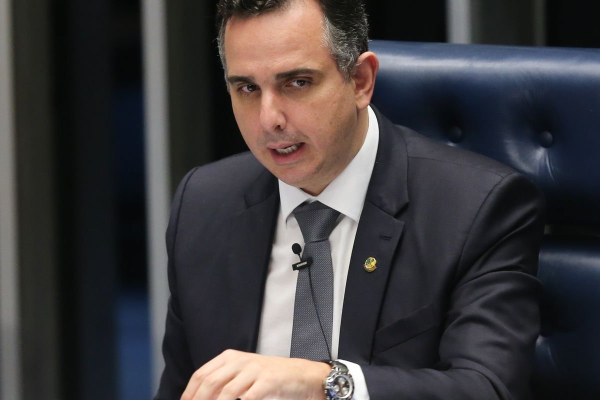 Rodrigo Pacheco pede solução diplomática para a crise entre Ucrânia e Rússia